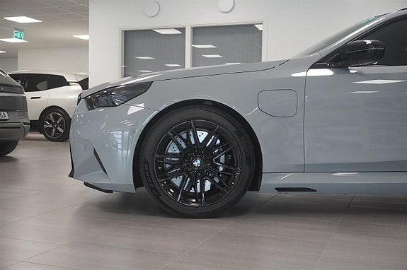 BMW M5 3 of 20