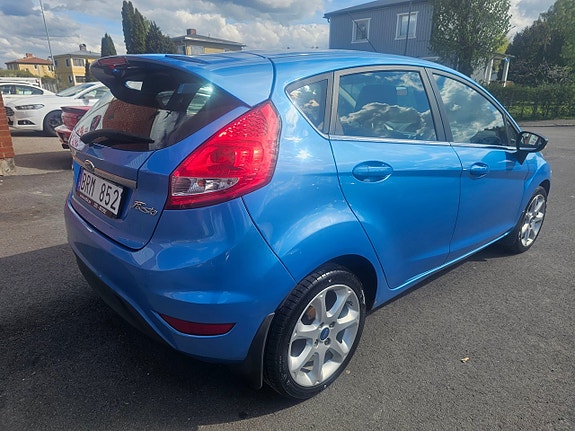 Ford Fiesta 5 of 5