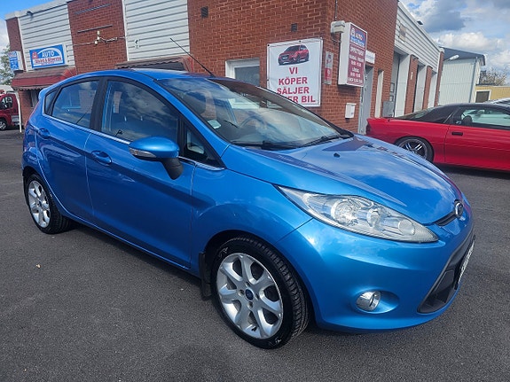 Ford Fiesta 3 of 5