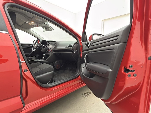 Renault Megane 22 of 28