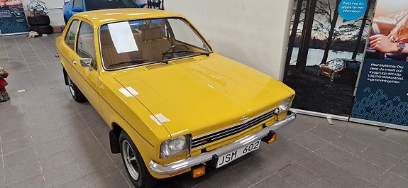 Opel Kadett 2 of 5