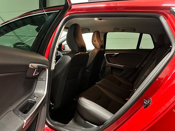 Volvo V60 6 of 18