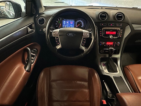 Ford Mondeo 19 of 21