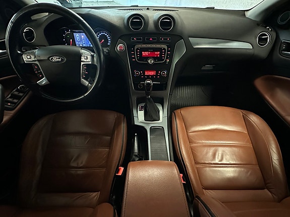 Ford Mondeo 16 of 21