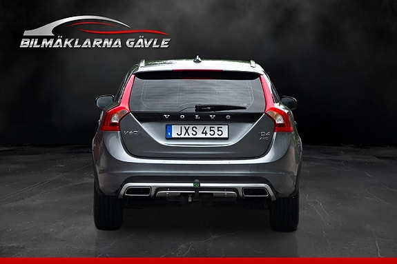 Volvo V60 Cross Country 5 of 5