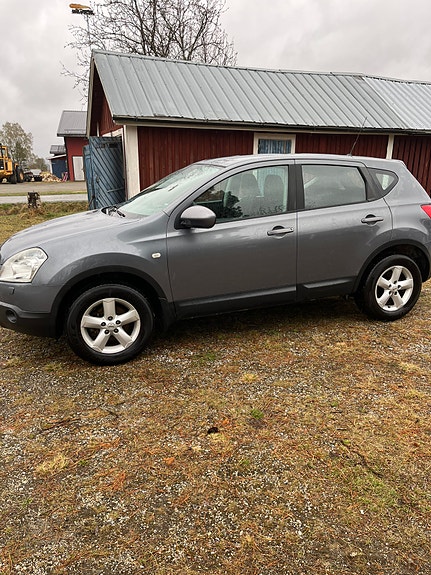 Nissan Qashqai 2 of 5