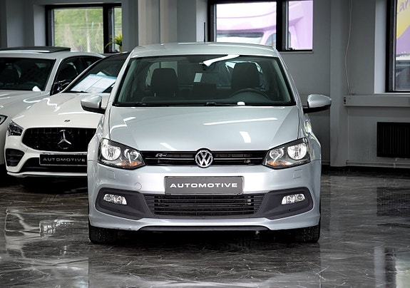 Volkswagen Polo 2 of 5