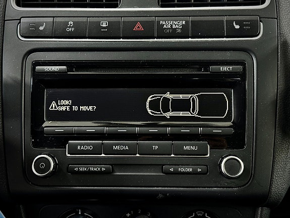 Volkswagen Polo 11 of 15
