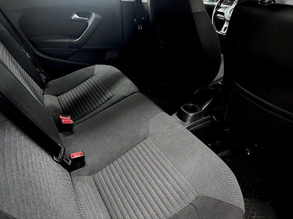 Volkswagen Polo 15 of 15