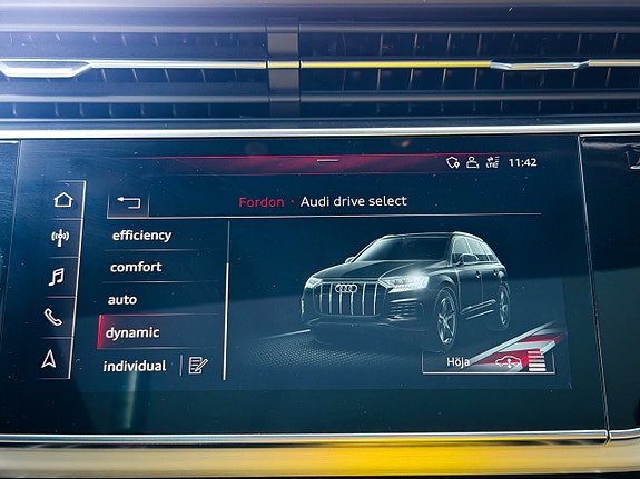 Audi Q7 25 of 30
