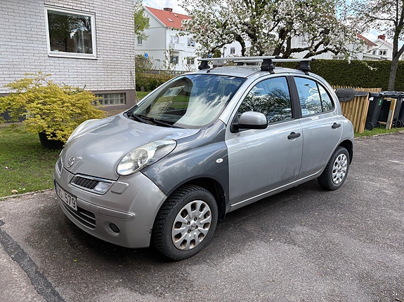 Nissan Micra 4 of 5