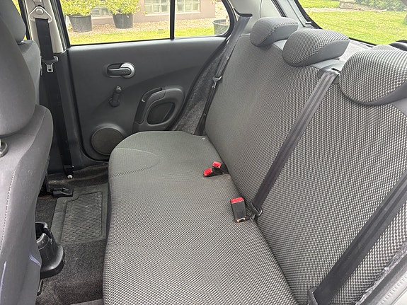 Nissan Micra 12 of 12