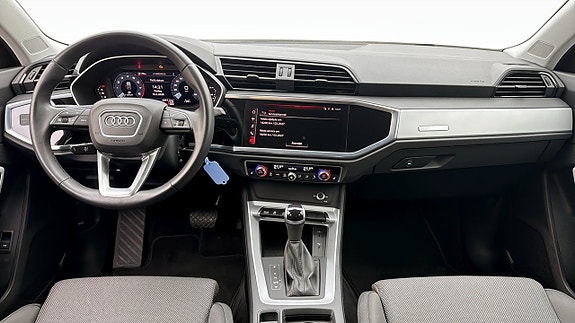 Audi Q3 10 of 18