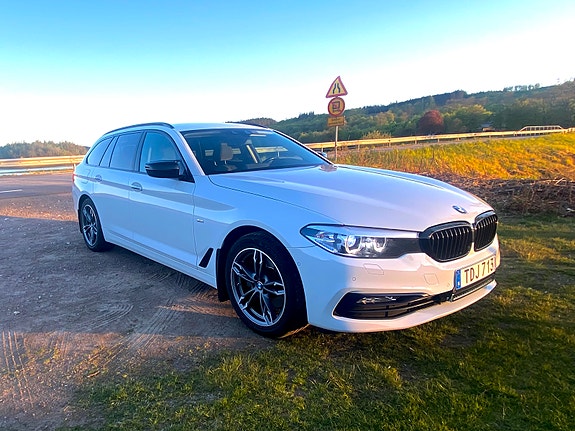 BMW 520d 4 of 5