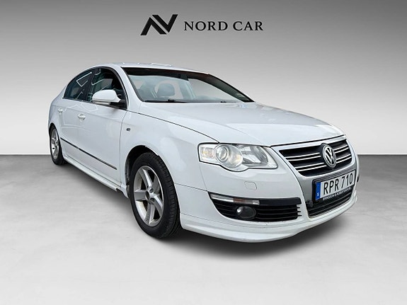 Volkswagen Passat 2 of 5
