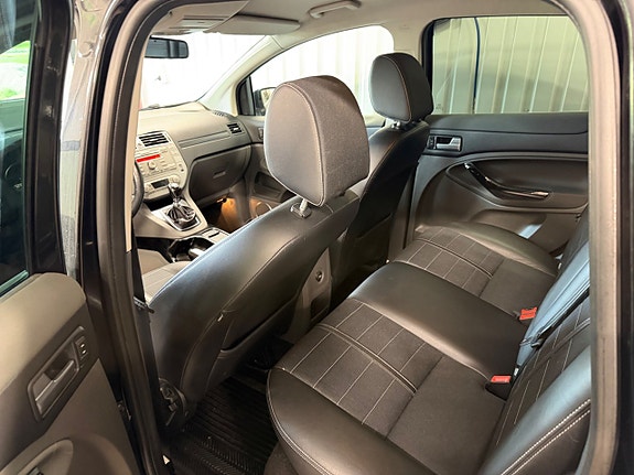 Ford Kuga 8 of 8