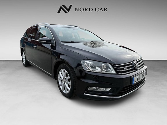 Volkswagen Passat 2 of 5