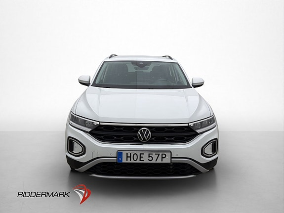 Volkswagen T-Roc 2 of 5