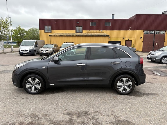 Kia Niro 2 of 14
