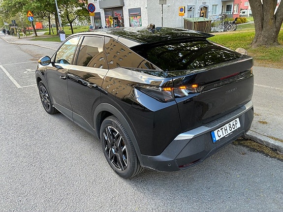 Peugeot 3008 3 of 5