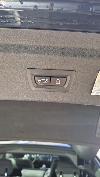 BMW 330d 12 of 12