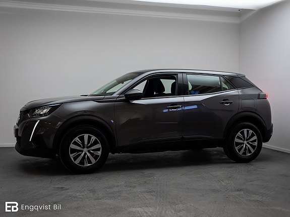 Peugeot 2008 2 of 5