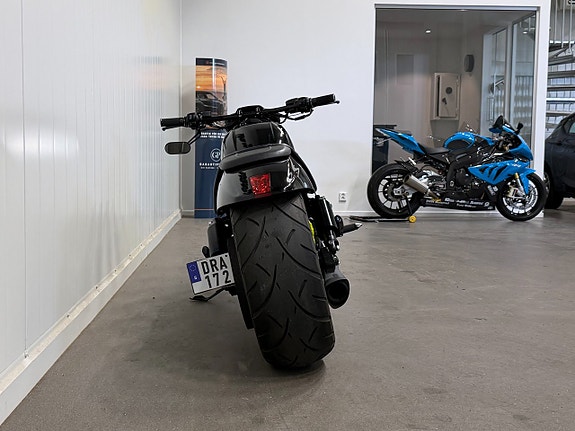 Harley-Davidson VRSCDX Night Rod Special 1.3 Facelift Luftfjädring Vance Hines 11 of 12