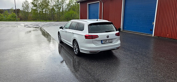 Volkswagen Passat 4 of 5