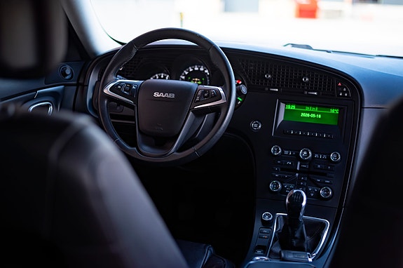 Saab 9-5 9 of 10