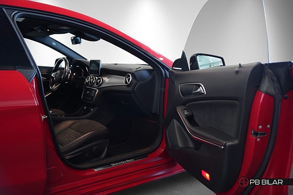 Mercedes-Benz CLA220 13 of 25