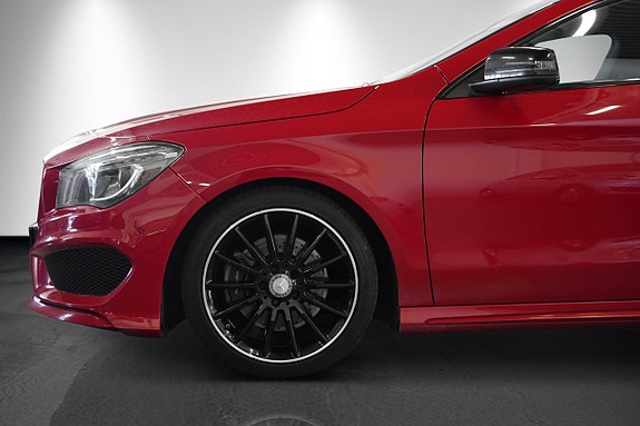 Mercedes-Benz CLA220 3 of 5