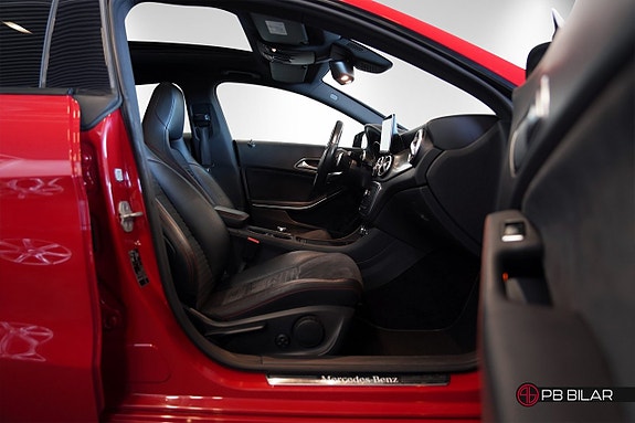 Mercedes-Benz CLA220 14 of 25