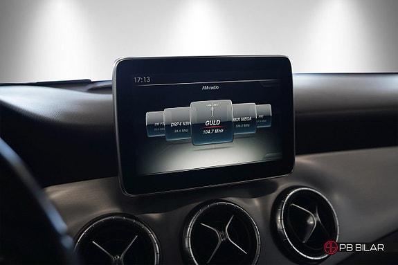 Mercedes-Benz CLA220 21 of 25