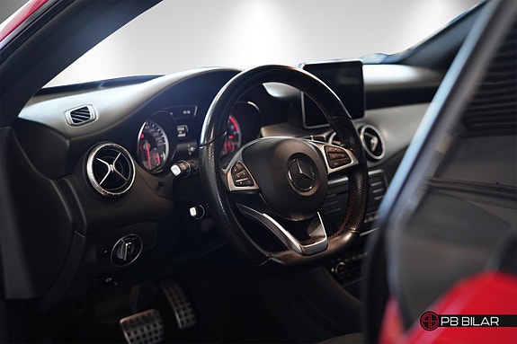 Mercedes-Benz CLA220 10 of 25