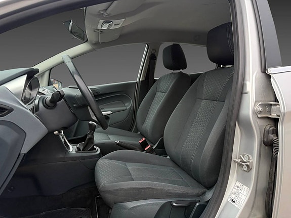 Ford Fiesta 6 of 9