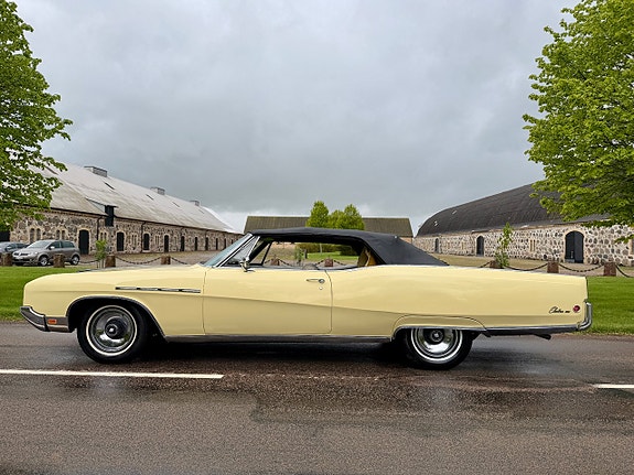 Buick Electra 225 6 of 23
