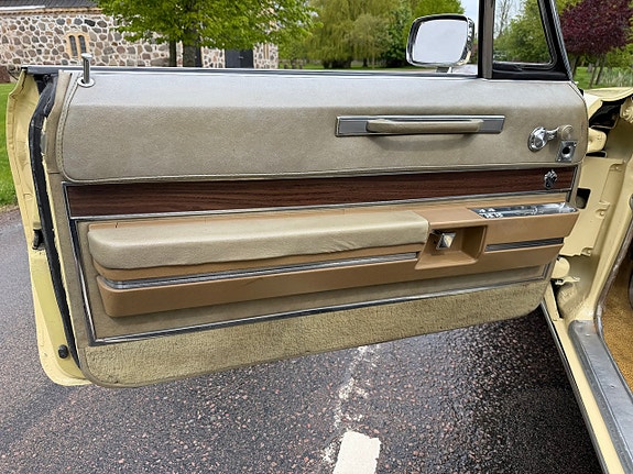 Buick Electra 225 13 of 23