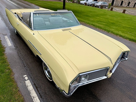 Buick Electra 225 10 of 23