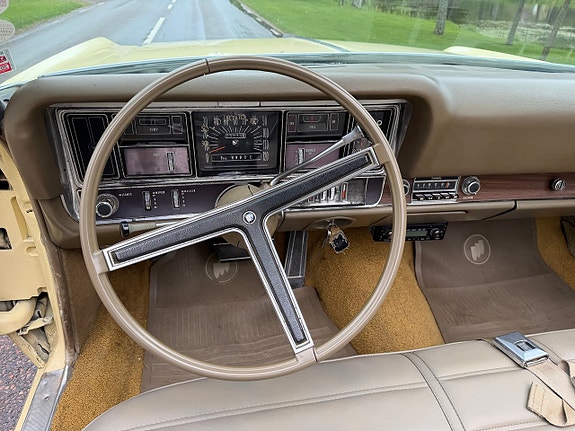 Buick Electra 225 16 of 23