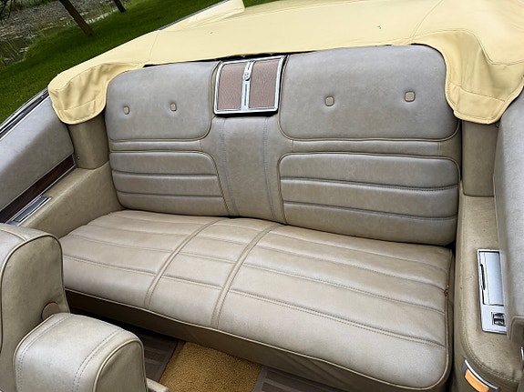 Buick Electra 225 18 of 23