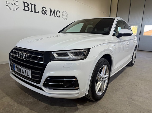 Audi Q5 2 of 5