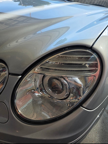 Mercedes-Benz E320 16 of 16