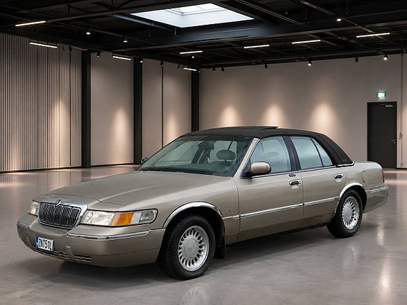 Mercury Grand Marquis 2 of 5