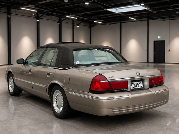 Mercury Grand Marquis 6 of 15