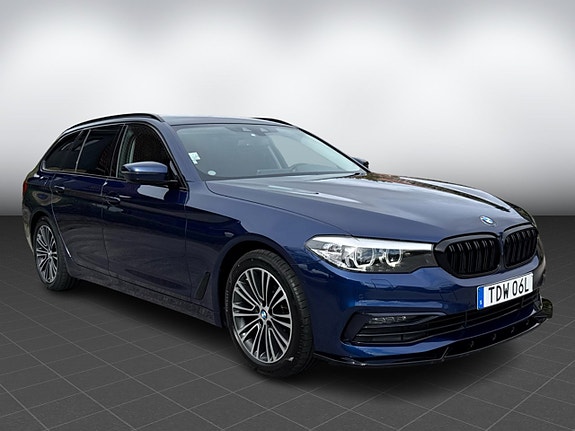 BMW 520d 3 of 5