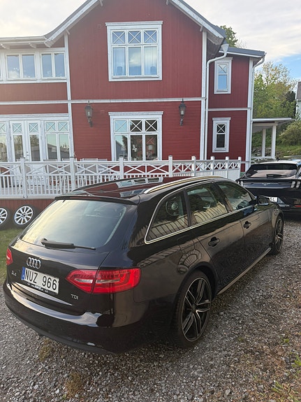 Audi A4 4 of 5