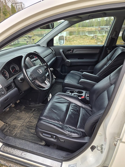 Honda CR-V 3 of 5