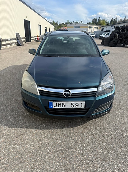 Opel Astra 2 of 5