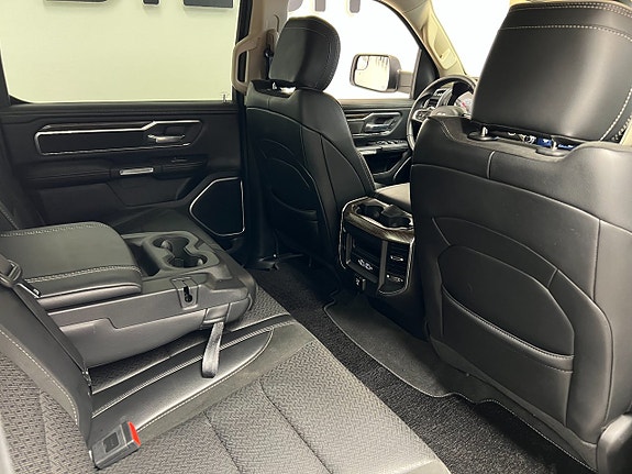 Dodge RAM 1500 13 of 16