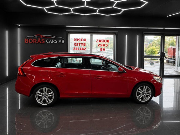 Volvo V60 12 of 12